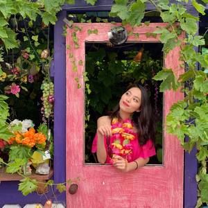 Meet your Posher, Athena